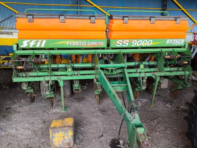 Sembradora marca SFILL año 2007